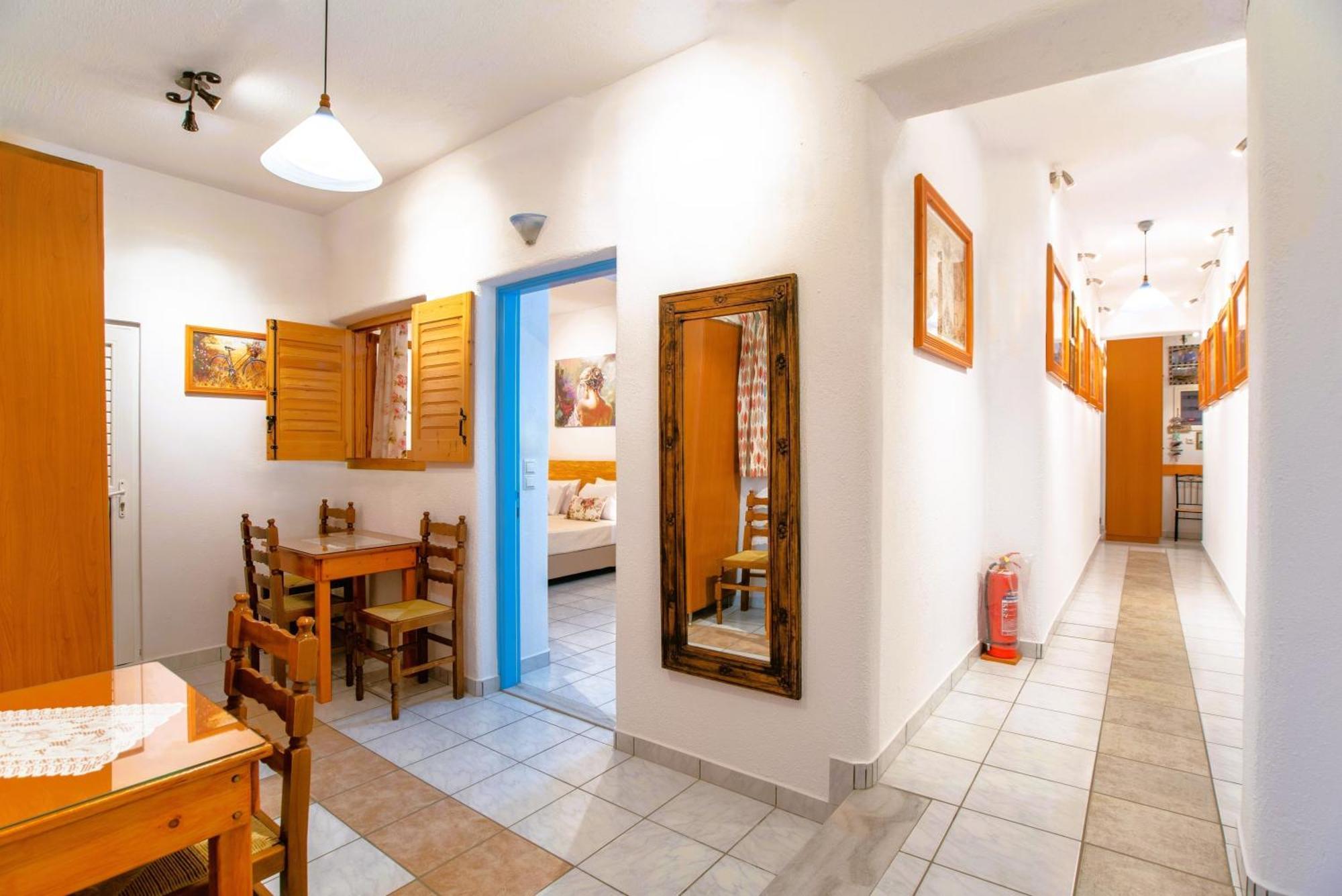 Kontaratos Studios & Apartments Páros Dış mekan fotoğraf
