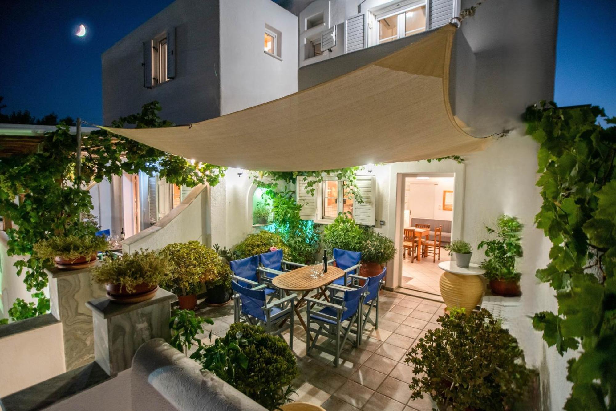 Kontaratos Studios & Apartments Páros Dış mekan fotoğraf
