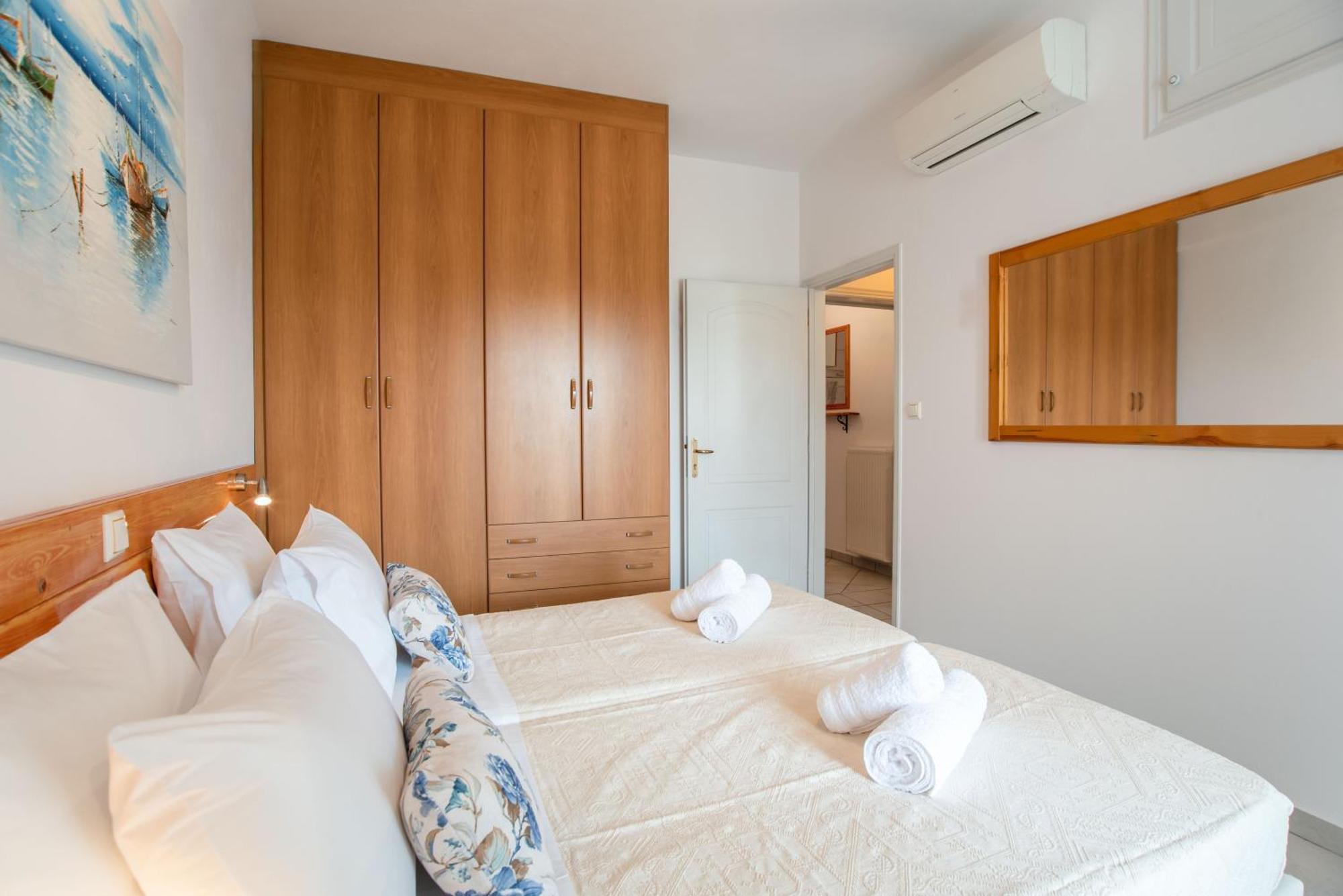 Kontaratos Studios & Apartments Páros Dış mekan fotoğraf